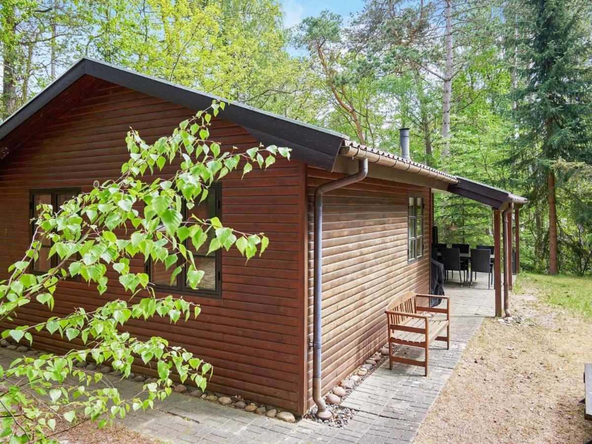 Three-Bedroom Holiday Home In Ronne 4 Exterior photo