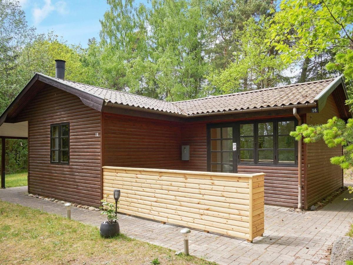Three-Bedroom Holiday Home In Ronne 4 Exterior photo